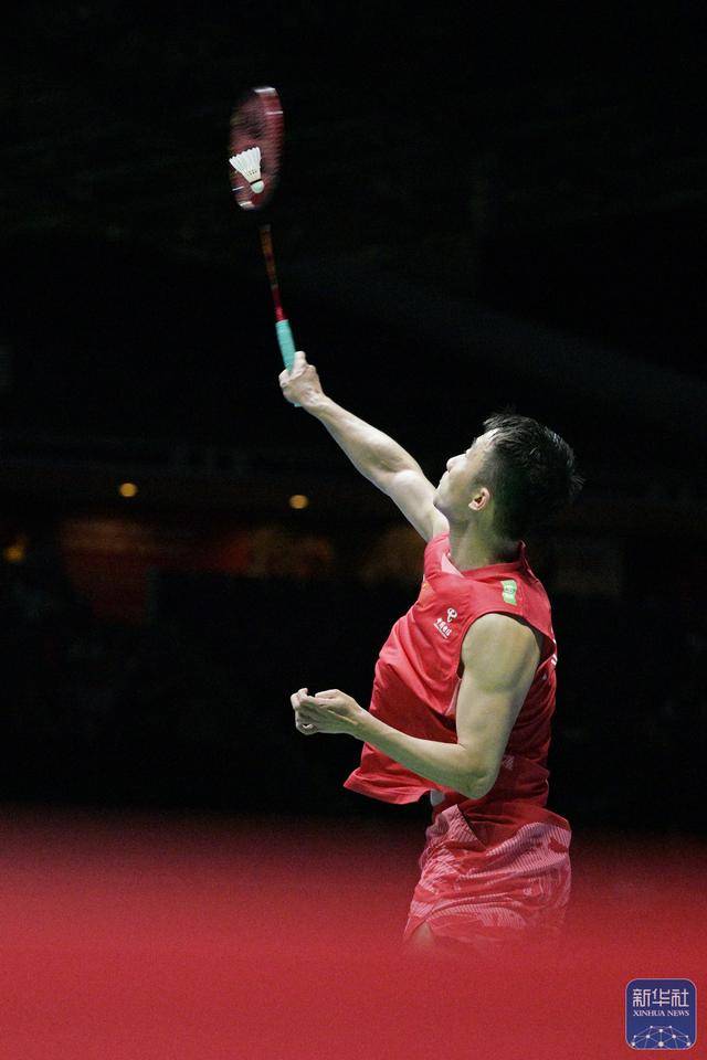 皇冠信用网会员注册_新加坡羽毛球公开赛：陆光祖晋级男单决赛