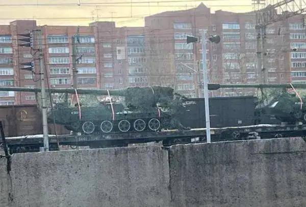 富明尼斯RJ v蔚山_离大谱富明尼斯RJ v蔚山!中国汽车在以色列被伊朗导弹砸中!经过“实战”考验?