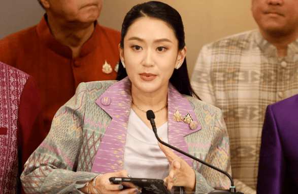 多特蒙德Vs蒙特雷_只剩255席多特蒙德Vs蒙特雷,佩通坦拒绝下台,一架泰专机直飞中国,执政党要自救