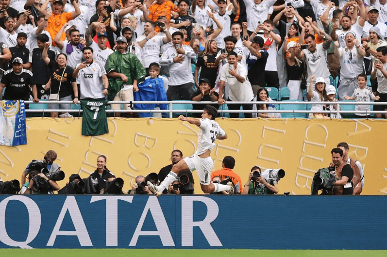 白兰恩vs桑德菲杰_世俱杯-阿诺德皇马生涯首助 姆巴佩赛事首秀皇马1-0尤文