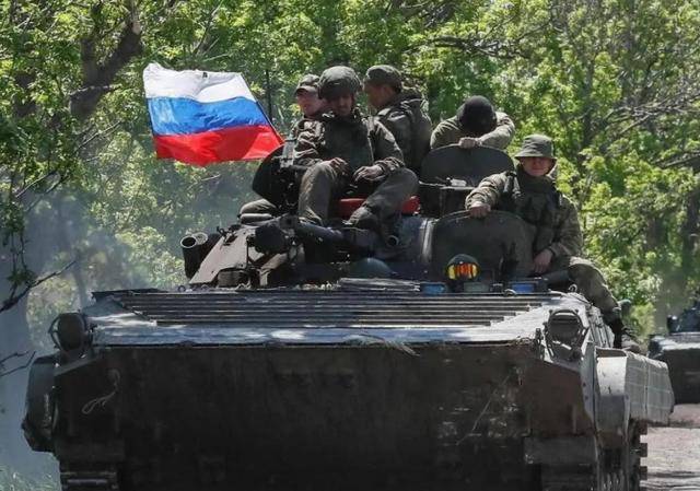 皇冠信用网开户要钱吗
_18个月内皇冠信用网开户要钱吗
,32国要与中俄同时开战?北约没想到,俄罗斯反应这么大