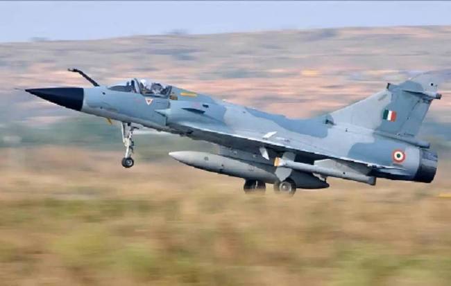 皇冠信用网会员开户_乌克兰幻影-2000战机被击落皇冠信用网会员开户，印媒：台军天塌了，中国博主们欢腾