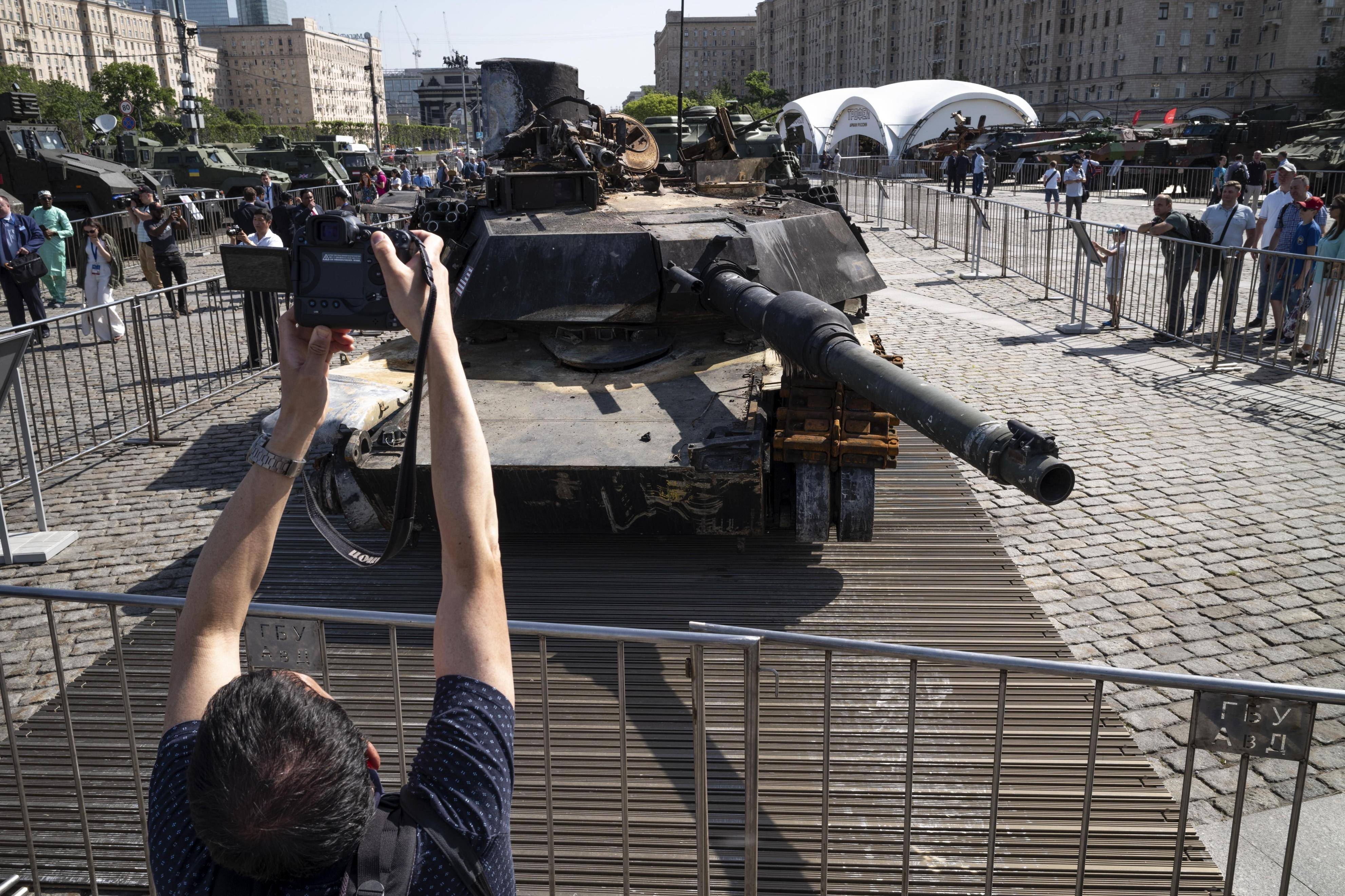 皇冠信用网会员开户_乌克兰幻影-2000战机被击落皇冠信用网会员开户，印媒：台军天塌了，中国博主们欢腾