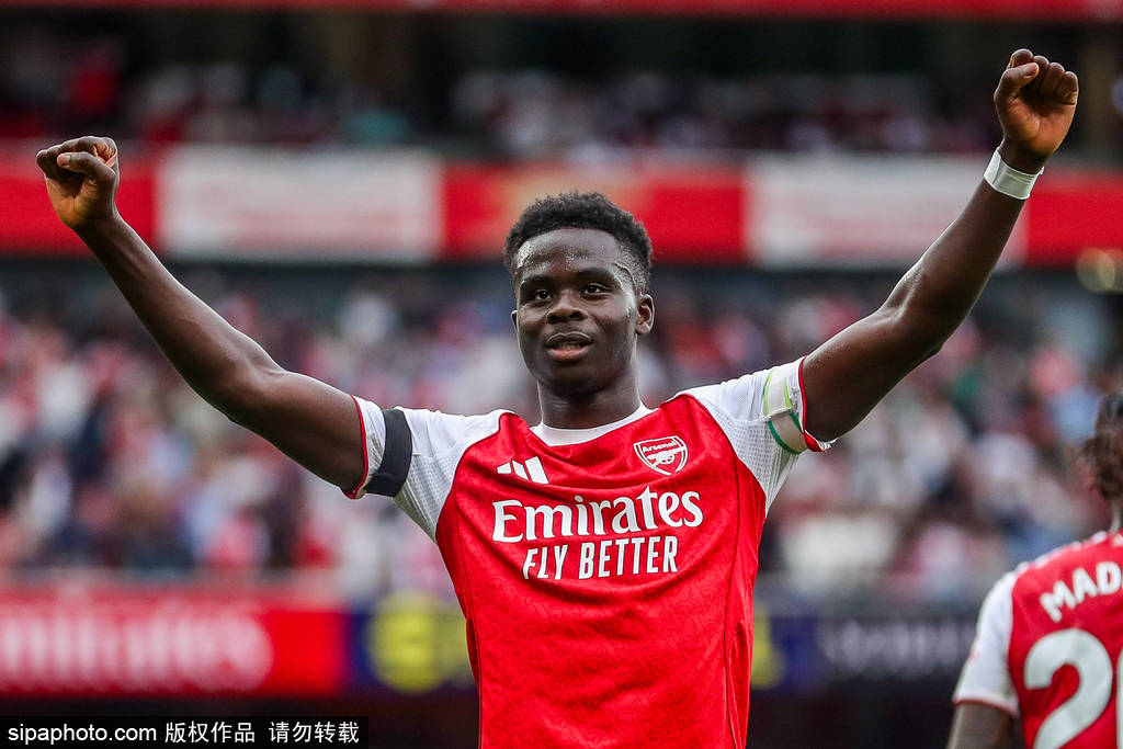 波兰超级联赛
_英超-约克雷斯双响萨卡破门+伤退 阿森纳5-0利兹联暂登顶