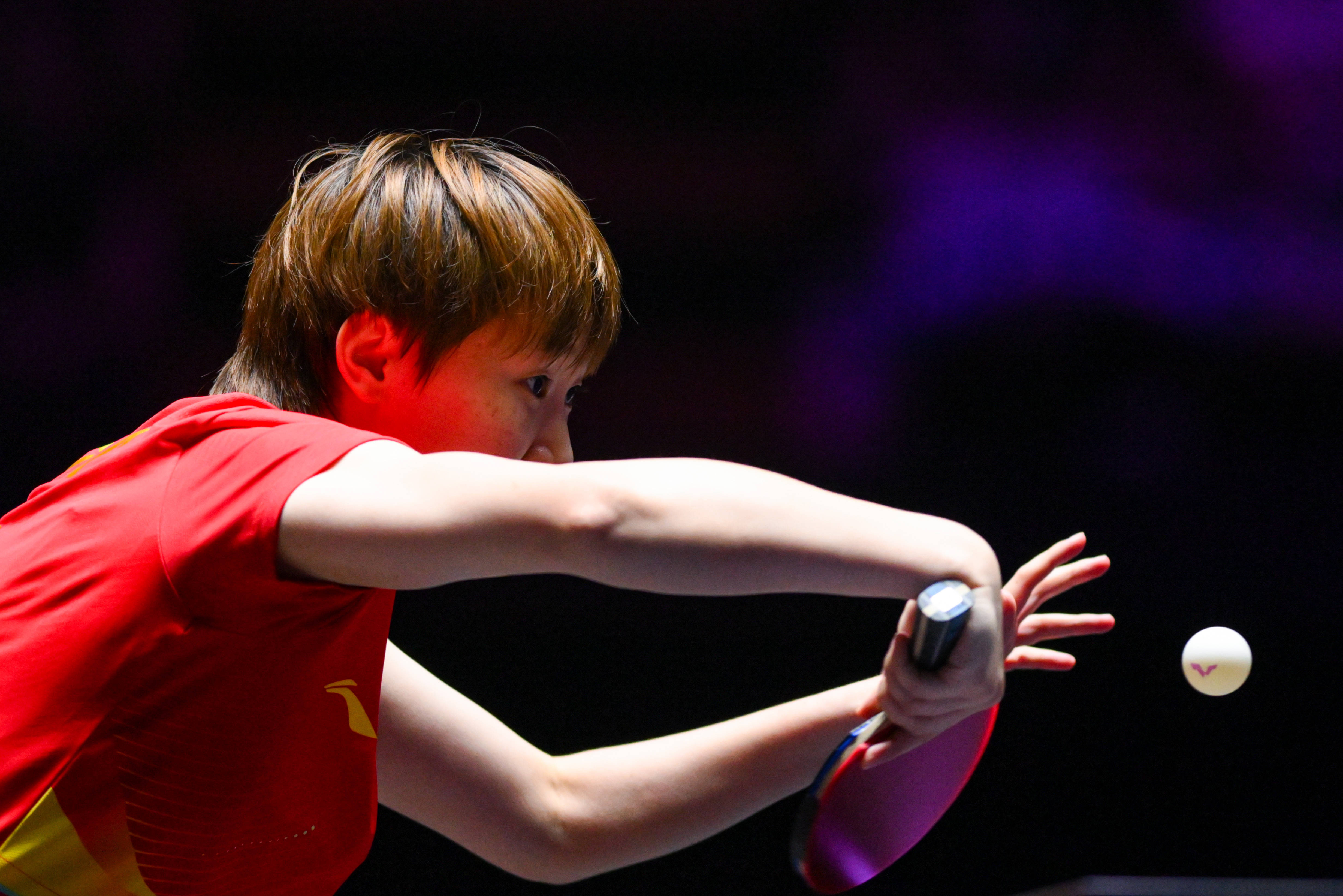 阿森纳vs诺丁汉森林_(体育)乒乓球——WTT澳门冠军赛:王曼昱晋级女单四强