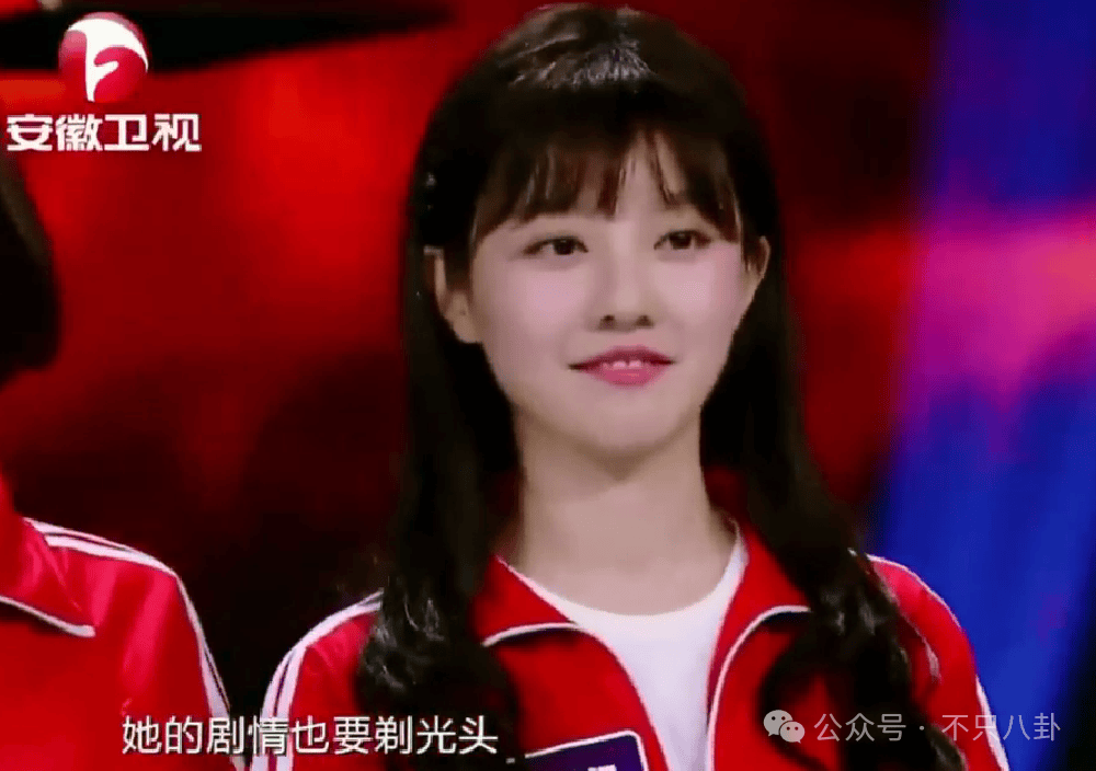 NBA篮球返水_他俩没分手但被拍到吵架了NBA篮球返水，吵得很凶......