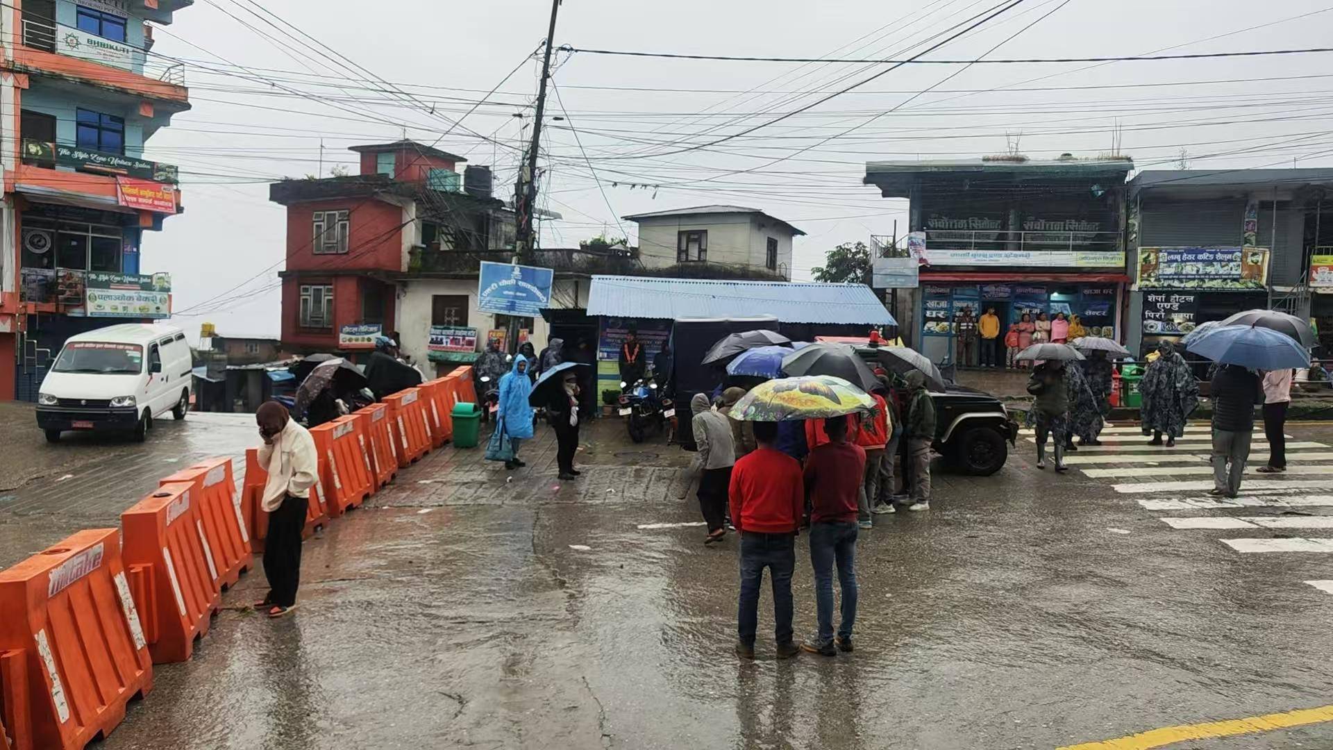 信用网怎么注册
_从尼泊尔回国手机遭“保护性关停”信用网怎么注册
,8天仍未恢复 当事人:在海拔4000多米路边冻到崩溃