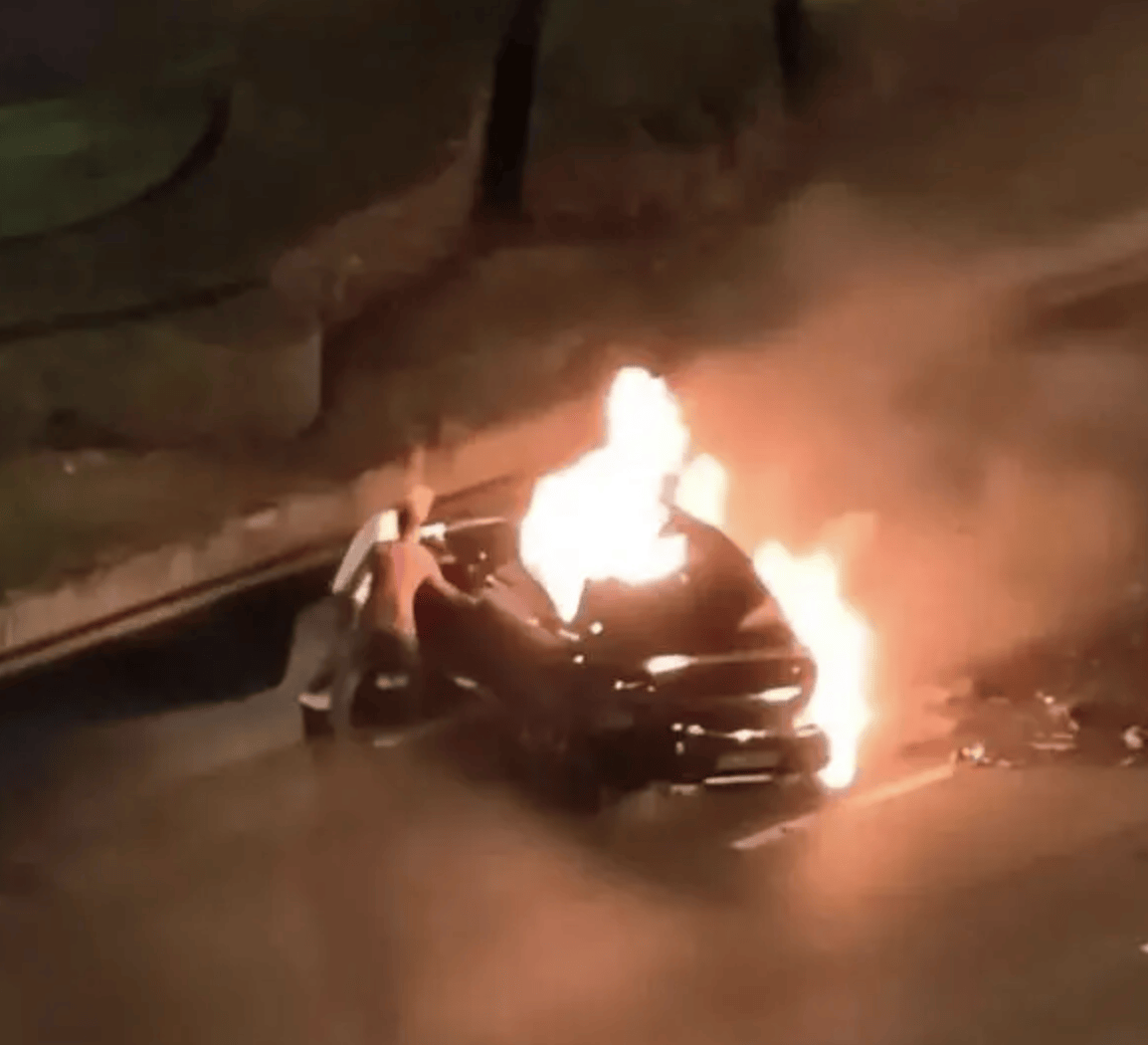 皇冠信用網代理注册_成都车祸后小米汽车直播间遭网暴皇冠信用網代理注册，雷军抖音一月掉粉35万