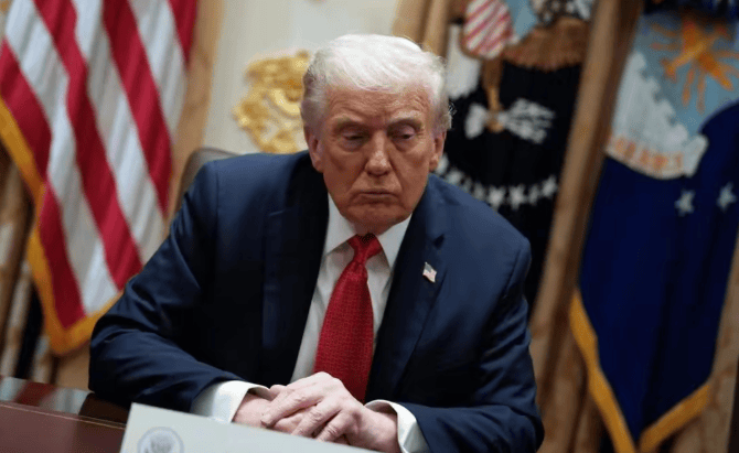 皇冠信用开户_特朗普主动公布访华行程皇冠信用开户，并送上一份厚礼！中方的回应，只有9个字，赖清德最害怕的局面出现？