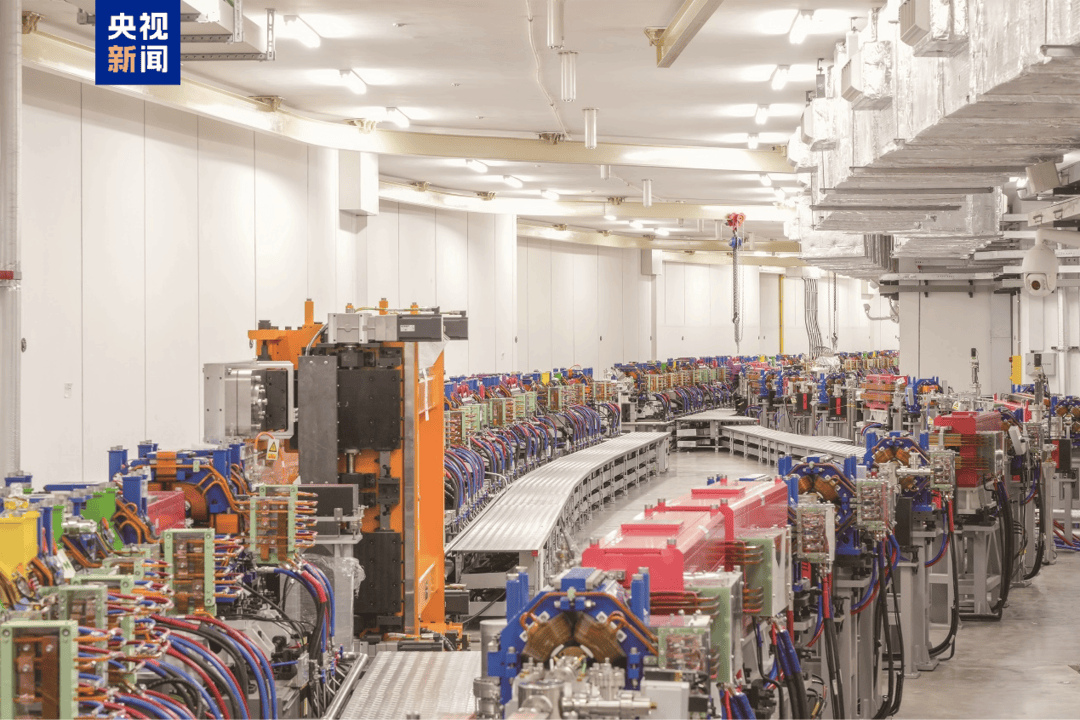 皇冠登3代理出租
_比太阳亮万亿倍皇冠登3代理出租
!高能同步辐射光源通过工艺验收