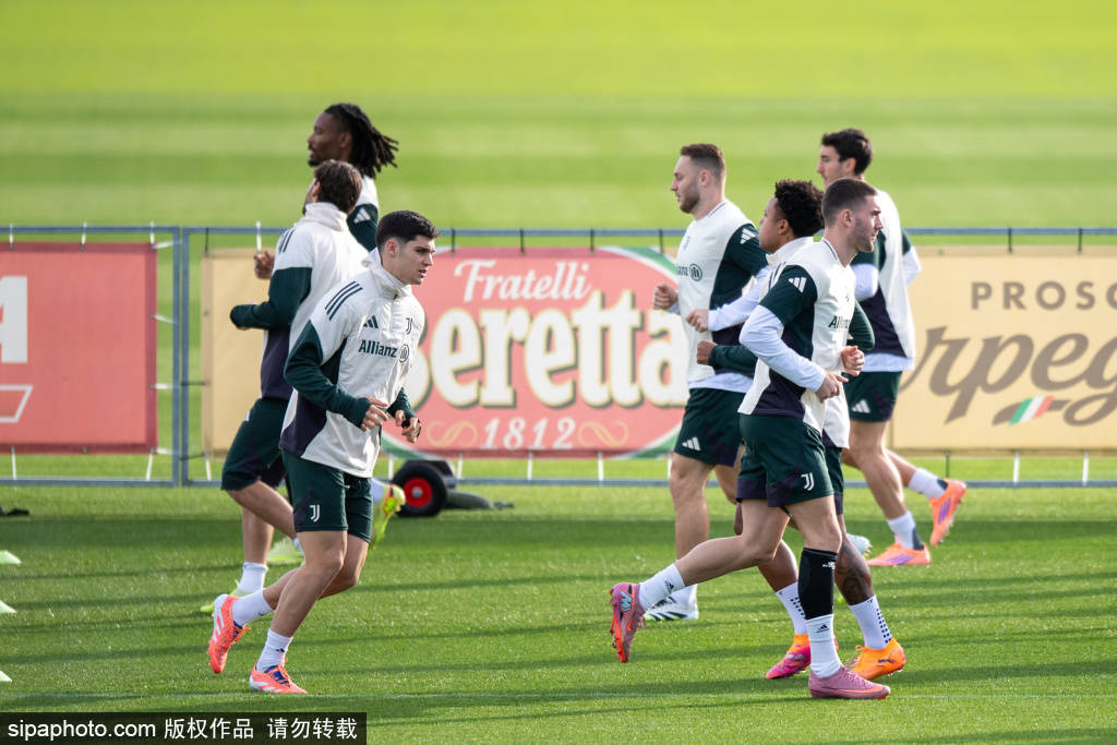 利物浦 vS 皇家马德里_邵佳一出任中国国家男子足球队主教练：新篇章的开启与挑战