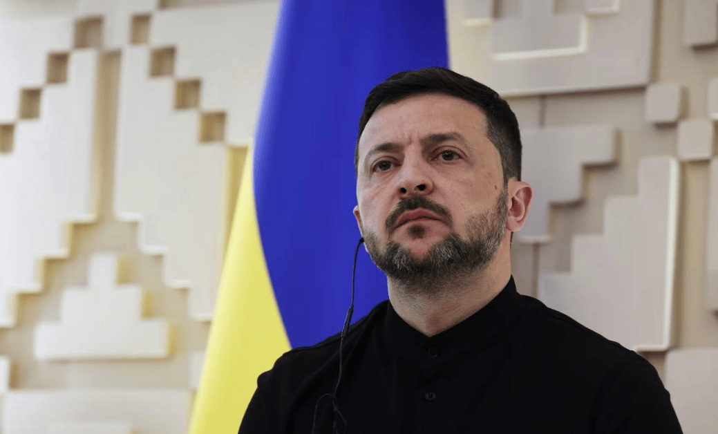 皇冠信用代理出租
_这次轮到俄罗斯主动求谈判皇冠信用代理出租
,乌克兰却立即拒绝,泽连斯基誓要展示“胜利姿态”