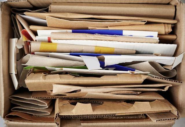 如何注册皇冠足球代理_“拆完快递的纸箱立马扔掉”火上热搜如何注册皇冠足球代理，网友：不敢囤了