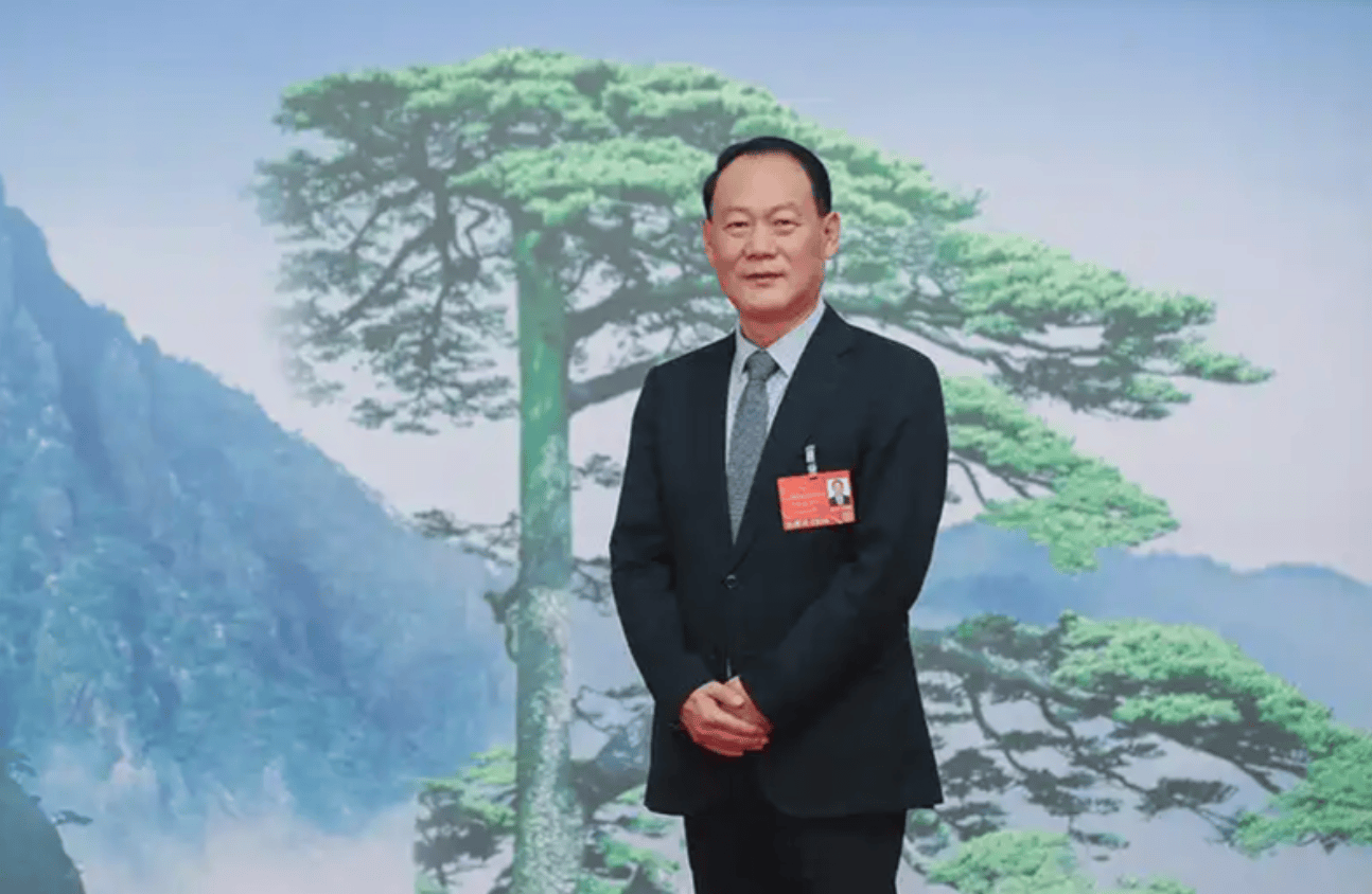 皇冠信用出租
_安徽厅官叶露中主动投案 年轻时当过高校教师皇冠信用出租
,曾任六安市委书记