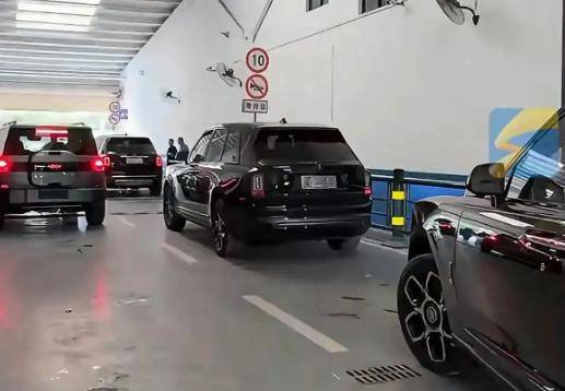 皇冠信用网占成代理_冲上热搜！120多万卡宴只卖60万皇冠信用网占成代理，不过......