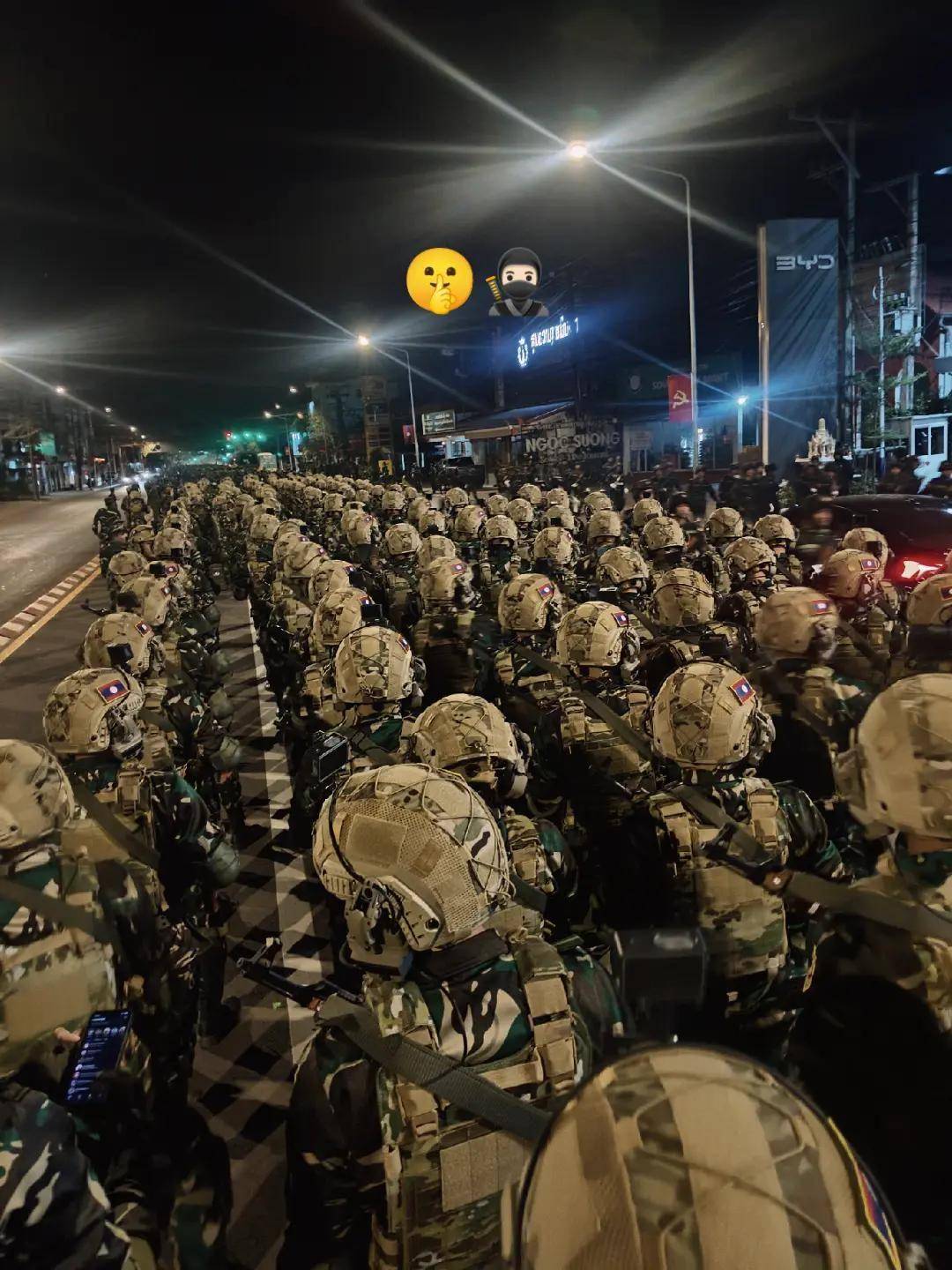 皇冠体育正网_火药桶一触即发皇冠体育正网，老挝上万大军深夜集结，会突然出兵泰柬冲突吗？