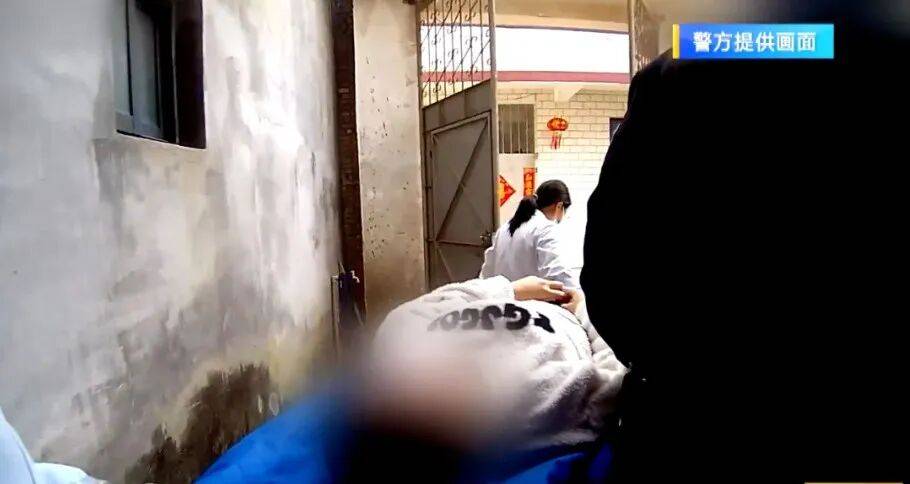 皇冠信用登2代理网址_9岁男孩因作业“气晕”妈妈！之后临危不乱报警求助皇冠信用登2代理网址，给民警“导航”又堪称“模范操作”……