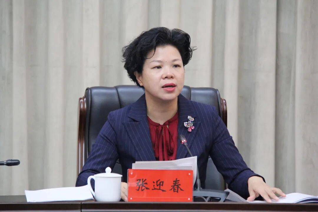 皇冠比分
_湖南省委常委、常务副省长张迎春任新疆维吾尔自治区党委常委