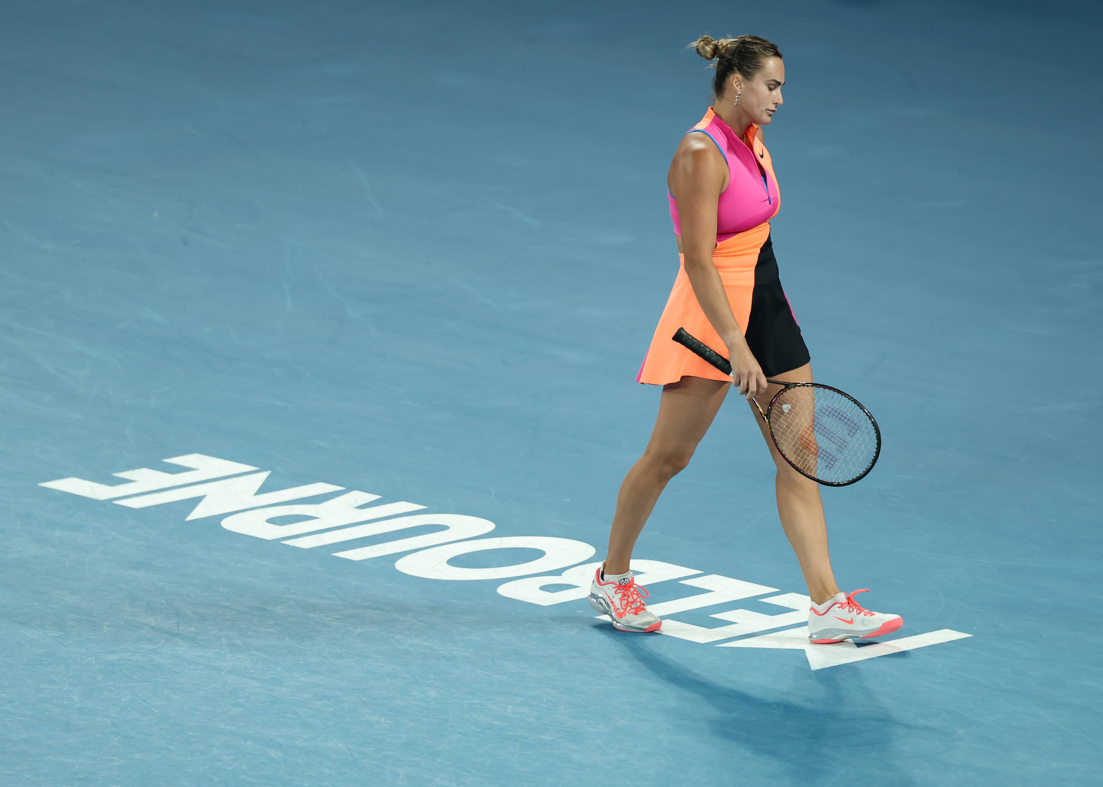 皇冠信用网出租足球_(体育)网球——澳网女单决赛:莱巴金娜对阵萨巴伦卡