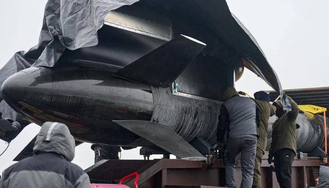 皇冠信用网怎么代理_特朗普不给“战斧”皇冠信用网怎么代理,乌克兰自造导弹,刻意避开美国零件防断供