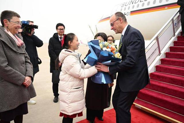 皇冠信用网哪里申请_德经济学家:当世界第二大和第三大经济体加强合作皇冠信用网哪里申请,将为世界带来什么?